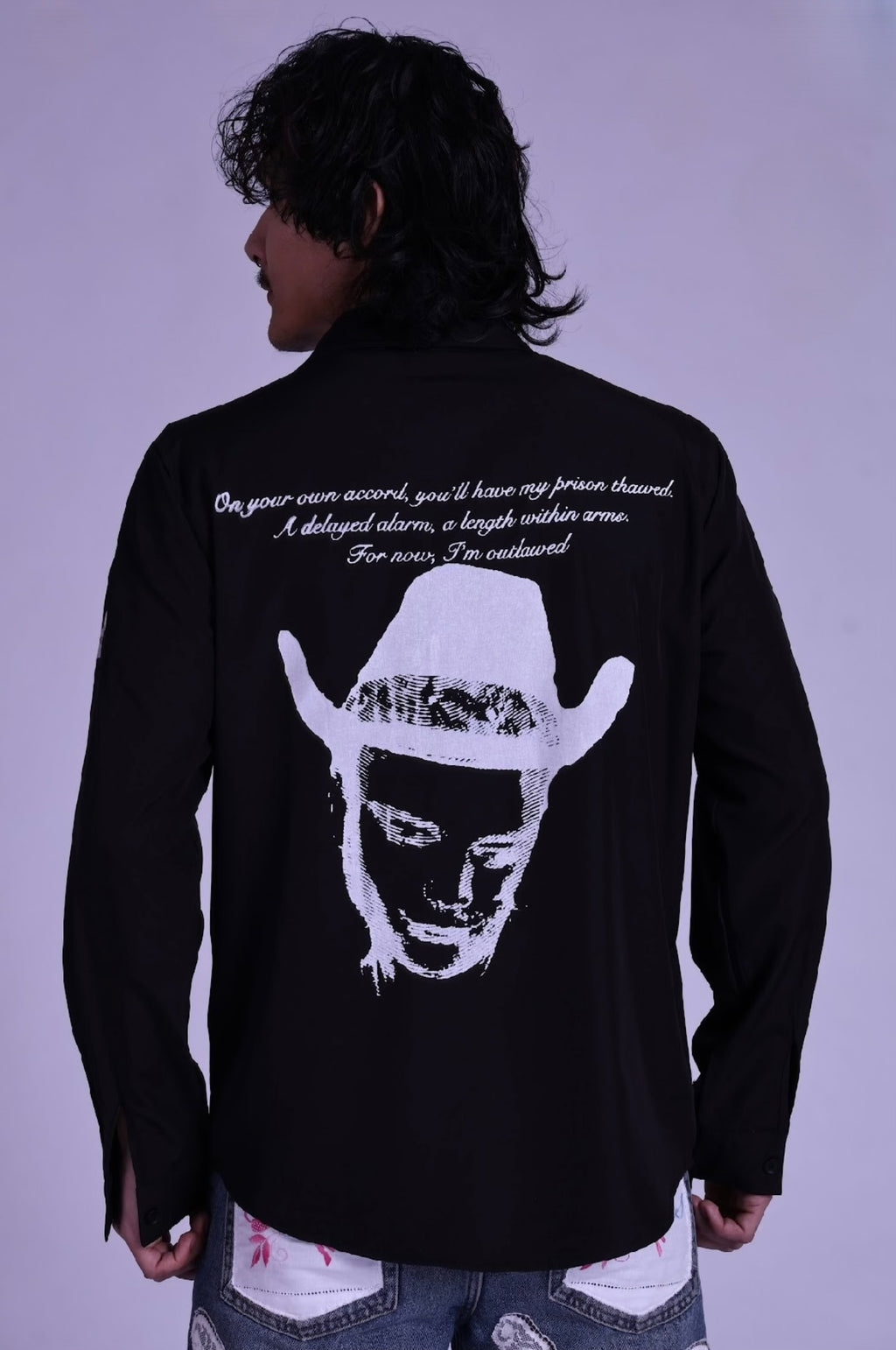 Outlawed button up shirt in black