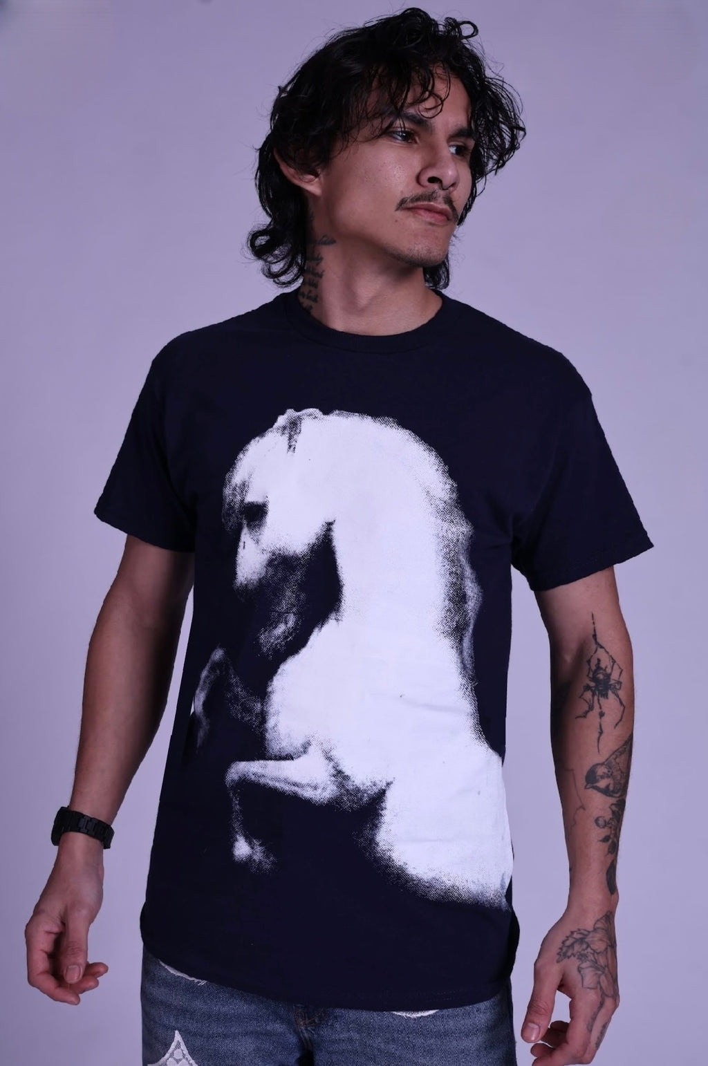 White Horse tee in navy