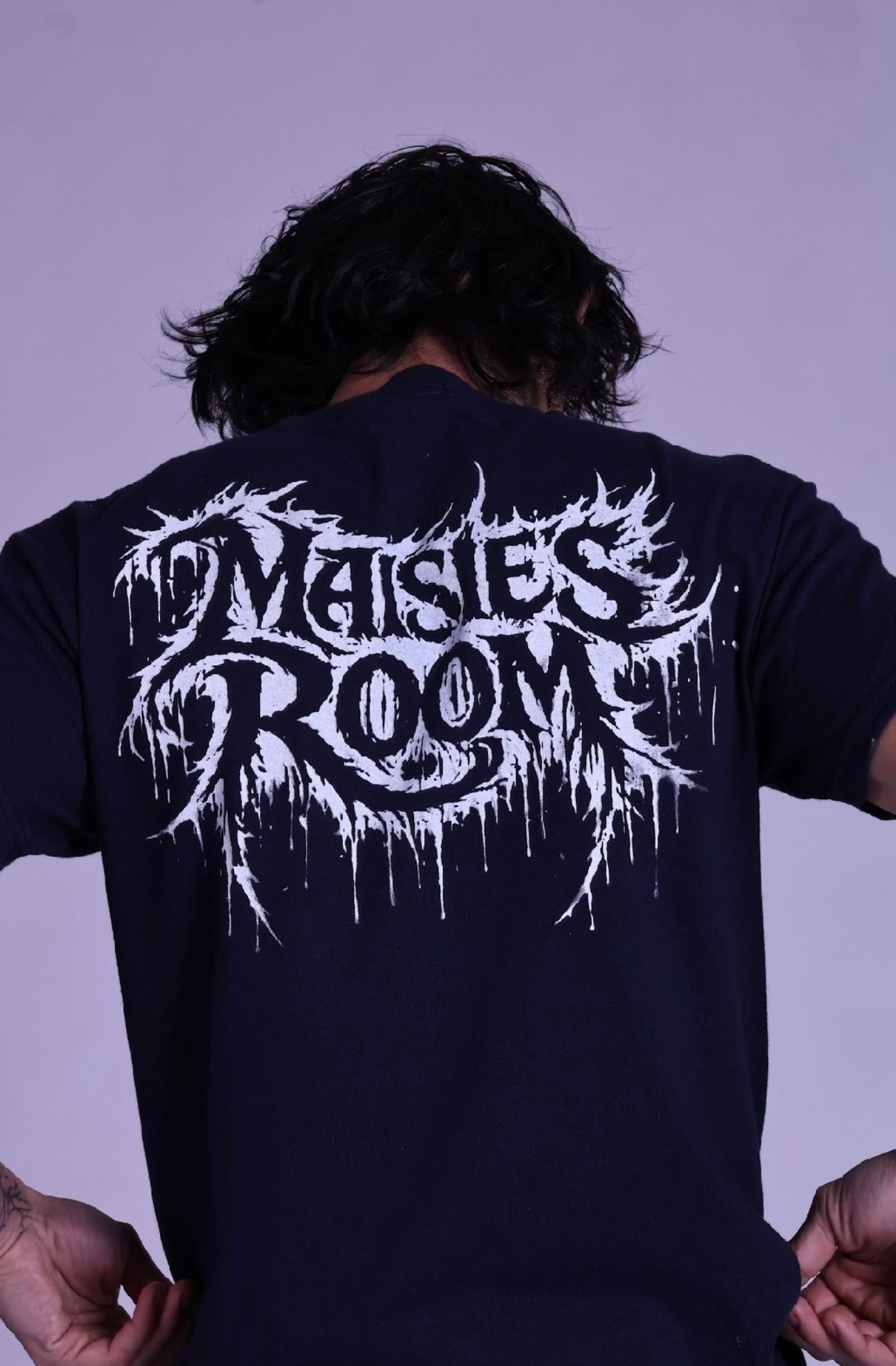 White Horse tee in navy